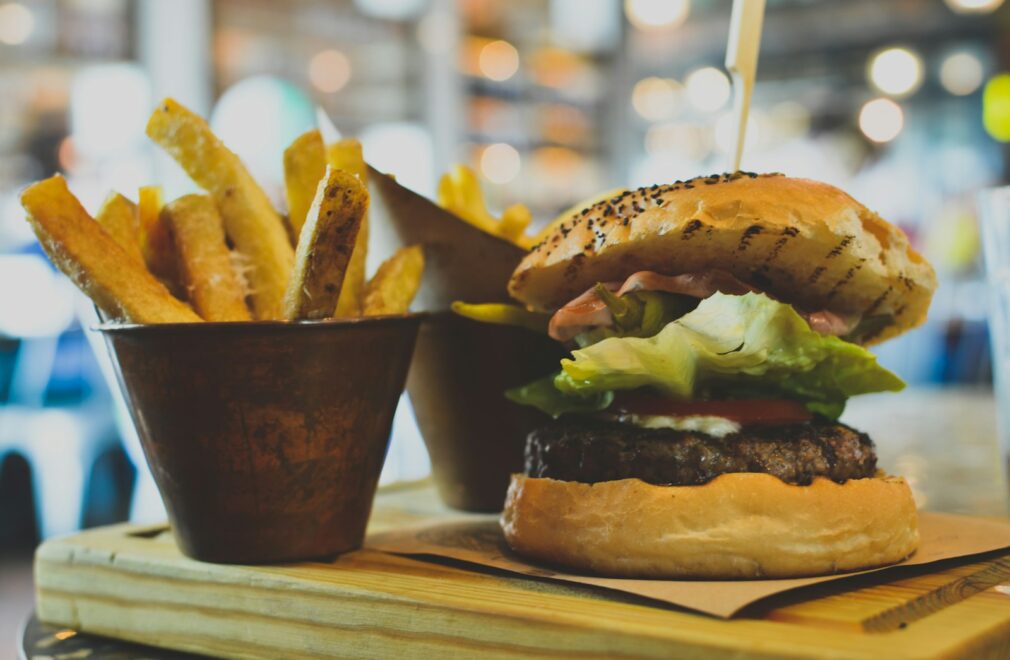 burger with lettuce and cheese